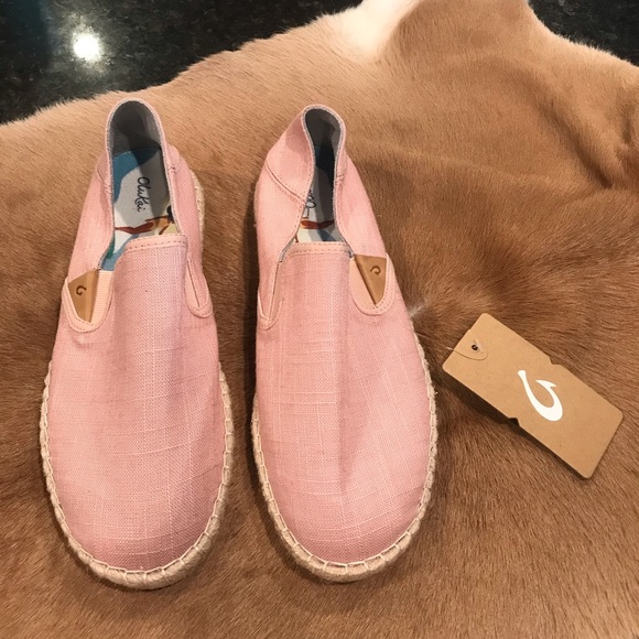 OluKai Shoes - NWT OluKai Kaula Pa’a Kapa Pink Espadrilles